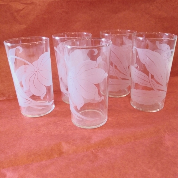 Mid Century Drinking Glasses - Picture 4 of 4